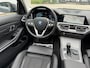 BMW 3-Serie 320e Touring Business Edition Plus 204 Pk |Navigatie | Cruise | Panoramadak | Camera | 17".