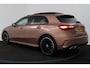 Mercedes-Benz A-klasse 250 e AMG Line (PANORAMADAK, STOELVERWARMING, SFEERVERLICHTING, PARKEERSENSOREN)