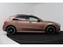 Mercedes-Benz A-klasse 250 e AMG Line (PANORAMADAK, STOELVERWARMING, SFEERVERLICHTING, PARKEERSENSOREN)