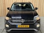 Volkswagen T-Cross 1.0 TSI Life Apple CarPlay/Android Auto | Airconditioning | Cruise control adaptief | DAB ontvanger | Dode hoek detectie | Navigatiesysteem | Parkeersensoren voor en achter