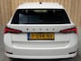 Skoda Octavia Combi 1.0 e-TSI Business Edition Plus Automaat | Achteruitrijcamera | Apple CarPlay/Android Auto | Adaptieve cruise control | Climate control | LED verlichting | Signaalkleur | Parkeersensoren voor en achter