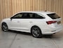 Skoda Octavia Combi 1.0 e-TSI Business Edition Plus Automaat | Achteruitrijcamera | Apple CarPlay/Android Auto | Adaptieve cruise control | Climate control | LED verlichting | Signaalkleur | Parkeersensoren voor en achter