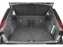 Volvo XC40 2.0 B4 Plus Dark | Panoramadak | Trekhaak | 19 inch velgen | Elektrisch Verstelbare Stoelen |