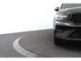 Volvo XC40 2.0 B4 Plus Dark | Panoramadak | Trekhaak | 19 inch velgen | Elektrisch Verstelbare Stoelen |