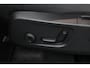 Volvo XC40 2.0 B4 Plus Dark | Panoramadak | Trekhaak | 19 inch velgen | Elektrisch Verstelbare Stoelen |