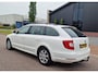 Skoda Superb Combi 1.8 TSI Comfort Business Line NAVI PSENSOR CRUISE TREKHAAK 2 X SLEUTELS