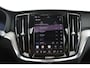 Volvo V60 2.0 T8 Plug-in hybrid AWD Plus Dark | Panoramadak | Trekhaak | Sportstoelen | Head-Up | 360 Camera |