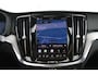 Volvo V60 2.0 T8 Plug-in hybrid AWD Plus Dark | Panoramadak | Trekhaak | Sportstoelen | Head-Up | 360 Camera |