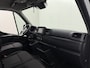 Renault Master 2.3DCi 135PK L2H2 | Multimedia | Navigatie | 3-Zits | Betimmering | Airco | Cruise