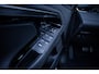 Land Rover Range Rover Evoque P300e AWD R-Dynamic Black-Pack Pano-dak|Meridian|Elek.trekhaak|Winterpack|Carplay|Dealer-onderhouden