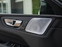 Volvo XC60 2.0 T8 Plug-in hybrid AWD Ultra Dark Exec. Ed. | Luchtvering | B&W sound | Ventilatie | Nieuw