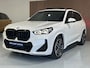 BMW X1 XDrive25e M Sport Automaat / Panorama dak / Navigatie full map / Lederen interieur / Harman Kardon