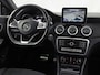 Mercedes-Benz CLA 180 AMG Sport Automaat (GROOT NAVI, GETINT GLAS, STOELVERWARMING, DIAMOND GRILL, SPORTSTOELEN, LEDER, ZWART HEMEL, NIEUWSTAAT)