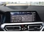 BMW 3-Serie Touring (g21) 320i 184PK M-SPORT SHADOW LINE Panodak | Trekhaak | Navi | Adapt.Cruise | Harman Kardon | Head Up | 19 Inch Lm | Live Cockpit | Sfeerverl. |