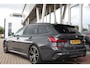 BMW 3-Serie Touring (g21) 320i 184PK M-SPORT SHADOW LINE Panodak | Trekhaak | Navi | Adapt.Cruise | Harman Kardon | Head Up | 19 Inch Lm | Live Cockpit | Sfeerverl. |