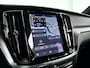 Volvo V60 T8 Plug-in hybrid AWD Plus Dark | 360° camera | Harman Kardon | Stoel- en stuurverwarming | Trekhaak