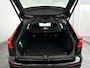 Volvo V60 T8 Plug-in hybrid AWD Plus Dark | 360° camera | Harman Kardon | Stoel- en stuurverwarming | Trekhaak