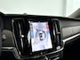 Volvo V90 T8 Plug-in hybrid AWD Ultra Dark | Panoramadak | 360° camera | Bowers & Wilkins | Luchtvering | Stoelventilatie | Stoel- en Stuurverwarming | Trekhaak