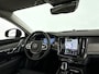 Volvo V90 T8 Plug-in hybrid AWD Ultra Dark | Panoramadak | 360° camera | Bowers & Wilkins | Luchtvering | Stoelventilatie | Stoel- en Stuurverwarming | Trekhaak