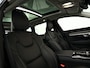 Volvo V90 T8 Plug-in hybrid AWD Ultra Dark | Panoramadak | 360° camera | Bowers & Wilkins | Luchtvering | Stoelventilatie | Stoel- en Stuurverwarming | Trekhaak