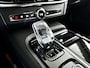 Volvo V90 T8 Plug-in hybrid AWD Ultra Dark | Panoramadak | 360° camera | Bowers & Wilkins | Luchtvering | Stoelventilatie | Stoel- en Stuurverwarming | Trekhaak