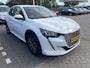 Peugeot e-208 EV Active Pack 50 kWh | Fase 3 laden | Navigatie | Apple carplay | Parkeersensoren | 33.000km | Lichtmetaal |