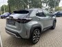 Toyota Yaris Cross 1.5 HYBRID 130 -AWD LAUNCH EDITION HEAD-UP BLINDSPOT SENSOREN STUUR-STOELVERWARMING SPORTSTOELEN JBL-AUDIO APPLE/ANDOID KEYLESS