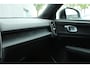 Volvo XC40 Recharge Core 70 kWh Cruise Control | Sensus Connect met High Performance Audio | Autonomous Emergency Braking |Google Services | Apple Carplay | Android Auto | DAB+ radio | Achteruitrijcamera | Standkachel |