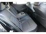 Toyota C-HR / C-HR+ First Edition 77 kWh | Warmtepomp | Apple Carplay & Android Auto | Achterklep, elektrisch bedienbaar | Privacy Glass op achterruit | Trekhaakvoorbereiding | Buitenspiegels, automatisch in