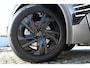 Toyota C-HR / C-HR+ First Edition 77 kWh | Warmtepomp | Apple Carplay & Android Auto | Achterklep, elektrisch bedienbaar | Privacy Glass op achterruit | Trekhaakvoorbereiding | Buitenspiegels, automatisch in