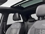 Volkswagen T-Roc 1.5TSI/150PK R-Line Black Style DSG · Panoramadak · Apple/Android Car Play· Camera + Parkeersensoren · Stoelverwarming · 19'' Velgen ·  Garantie t/m 07-07-2027