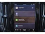 Volvo V90 T6 Recharge AWD Plus Bright - Panorama/schuifdak - IntelliSafe Assist & Surround - 360º Camera - Harman Kardon audio - Adaptieve LED koplampen - Verwarmde voorstoelen, stuur & achterbank - Parkeersensoren voor & achter - Elektr. bedienb. voorstoelen met geheugen - Draadloze tel. lader - Extra getint glas - Inklapbare trekhaak - 19' LMV