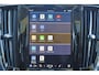 Volvo V90 T6 Recharge AWD Plus Bright - Panorama/schuifdak - IntelliSafe Assist & Surround - 360º Camera - Harman Kardon audio - Adaptieve LED koplampen - Verwarmde voorstoelen, stuur & achterbank - Parkeersensoren voor & achter - Elektr. bedienb. voorstoelen met geheugen - Draadloze tel. lader - Extra getint glas - Inklapbare trekhaak - 19' LMV