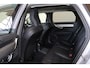 Volvo V90 T6 Recharge AWD Plus Bright - Panorama/schuifdak - IntelliSafe Assist & Surround - 360º Camera - Harman Kardon audio - Adaptieve LED koplampen - Verwarmde voorstoelen, stuur & achterbank - Parkeersensoren voor & achter - Elektr. bedienb. voorstoelen met geheugen - Draadloze tel. lader - Extra getint glas - Inklapbare trekhaak - 19' LMV