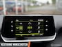 Peugeot 2008 1.2 PureTech Allure | Schuif/Kanteldak | Led | Stoelverwarming | Clima | Trekhaak |