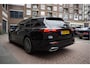 Mercedes-Benz E-klasse Estate 300 e AMG Line Premium Plus Airmatic | Hyperscreen | Trekhaak | Pano | Adaptive + Lane | Memory Stoelmassage + Koeling + Verwarming | NL auto |