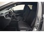 Toyota Corolla 1.8 Hybrid Business [ Apple carplay / Android Auto Stoelverwarming Trekhaak]