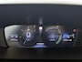 Peugeot 308 SW Allure Hybrid 145pk Automaat | Navigatie | 360° Camera | Climate Control | Adaptieve Cruise Control | Parkeersensoren v+a | Keyless | Draadloze Apple Carplay / Android auto + telefoonlader | Bluetooth | DAB+ radio | Led koplampen | Volledig digitaal instrumentenpaneel | Donker getint glas | 17" lichtmetalen velgen |