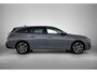 Peugeot 308 SW Allure Hybrid 145pk Automaat | Navigatie | 360° Camera | Climate Control | Adaptieve Cruise Control | Parkeersensoren v+a | Keyless | Draadloze Apple Carplay / Android auto + telefoonlader | Bluetooth | DAB+ radio | Led koplampen | Volledig digitaal instrumentenpaneel | Donker getint glas | 17" lichtmetalen velgen |