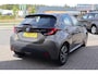 Toyota Yaris 1.5 HYBRID DYNAMIC LED LMV-16" APPLE/ANDROID KEYLESS NAVI ALL-SEASON DEALER ONDERHOUDEN