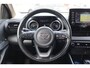 Toyota Yaris 1.5 HYBRID DYNAMIC LED LMV-16" APPLE/ANDROID KEYLESS NAVI ALL-SEASON DEALER ONDERHOUDEN