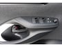 Toyota Yaris 1.5 Hybrid Dynamic Automaat | Apple Carplay / Android auto | 16” lichtmetalen velgen ‘machined’ | 7” digital dashboard ‘binocular’ | Smart Entry met startknop | Elektrische ramen achter | Portierinl