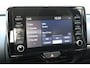 Toyota Yaris 1.5 Hybrid Dynamic Automaat | Apple Carplay / Android auto | 16” lichtmetalen velgen ‘machined’ | 7” digital dashboard ‘binocular’ | Smart Entry met startknop | Elektrische ramen achter | Portierinl