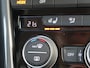Volkswagen T-Roc 1.5 TSI Sport | Camera | Trekhaak | Stoel-Stuur verwarming |