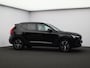 Volvo XC40 2.0 B4 Plus Dark / Trekhaak / Harman Kardon / Stoelverwarming voor & achter / Memory seats / Voorruitverwarming