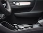 Volvo XC40 2.0 B4 Plus Dark / Trekhaak / Harman Kardon / Stoelverwarming voor & achter / Memory seats / Voorruitverwarming