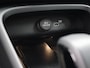 Volvo XC40 2.0 B4 Plus Dark / Trekhaak / Harman Kardon / Stoelverwarming voor & achter / Memory seats / Voorruitverwarming