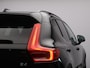 Volvo XC40 2.0 B4 Plus Dark / Trekhaak / Harman Kardon / Stoelverwarming voor & achter / Memory seats / Voorruitverwarming
