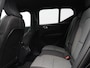 Volvo XC40 2.0 B4 Plus Dark / Trekhaak / Harman Kardon / Stoelverwarming voor & achter / Memory seats / Voorruitverwarming