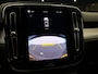 Volvo XC40 2.0 B4 Plus Dark / Trekhaak / Harman Kardon / Stoelverwarming voor & achter / Memory seats / Voorruitverwarming